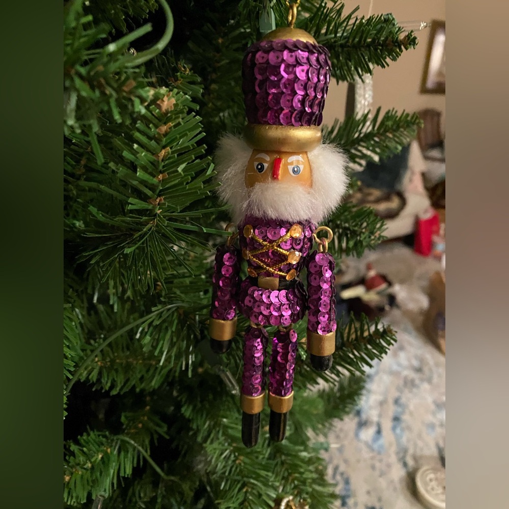NUTCRACKER CHRISTMAS TREE ORNAMENT